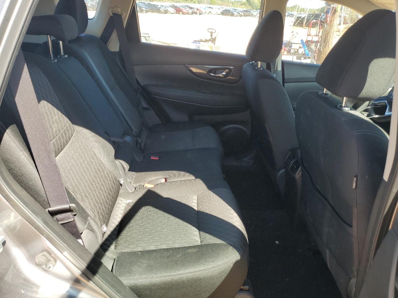 2018 Nissan Rogue S VIN: KNMAT2MV3JP556910 Lot: 82245685