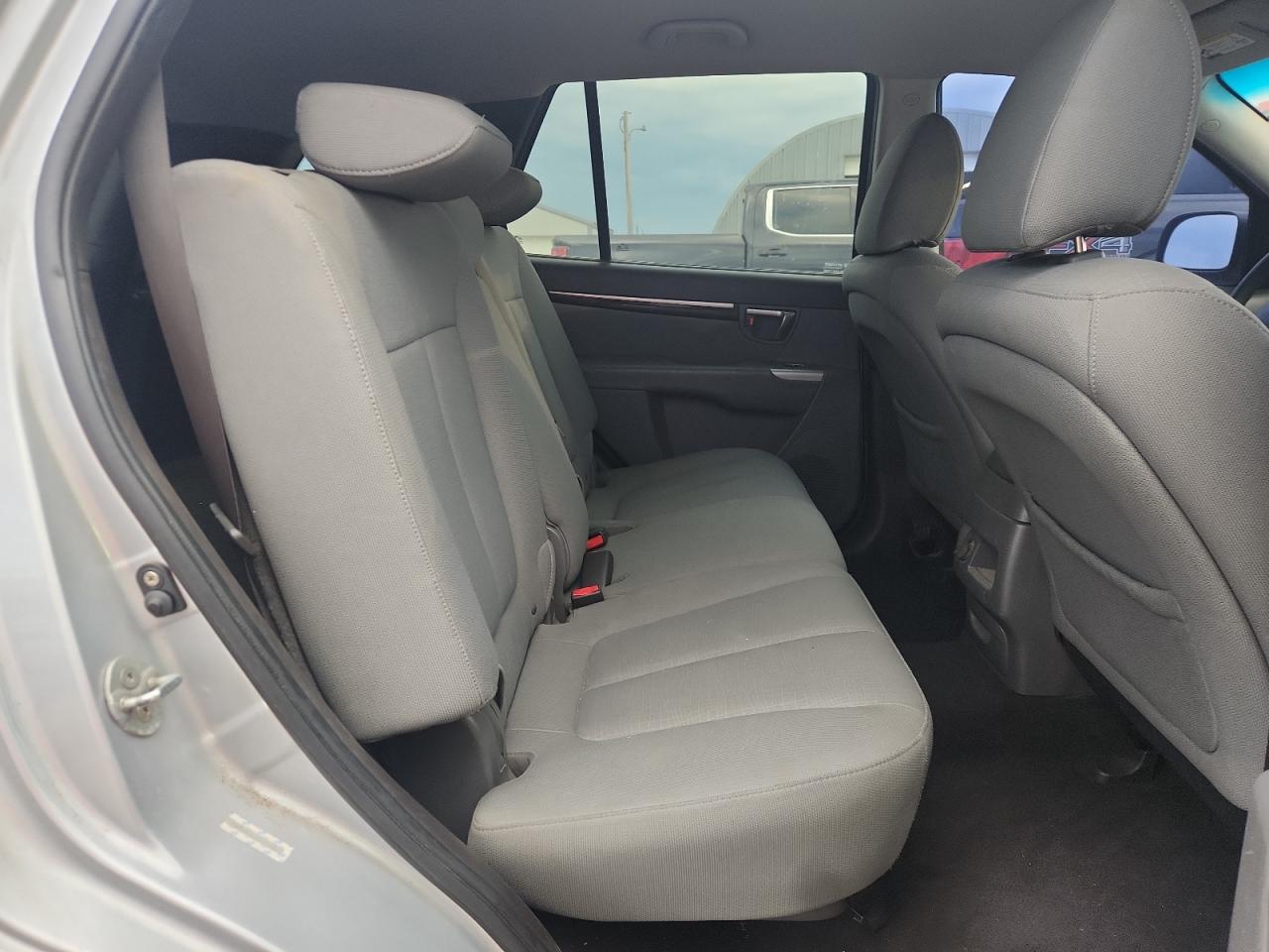 2010 Hyundai Santa Fe Gls VIN: 5NMSGDAB0AH366652 Lot: 82226165