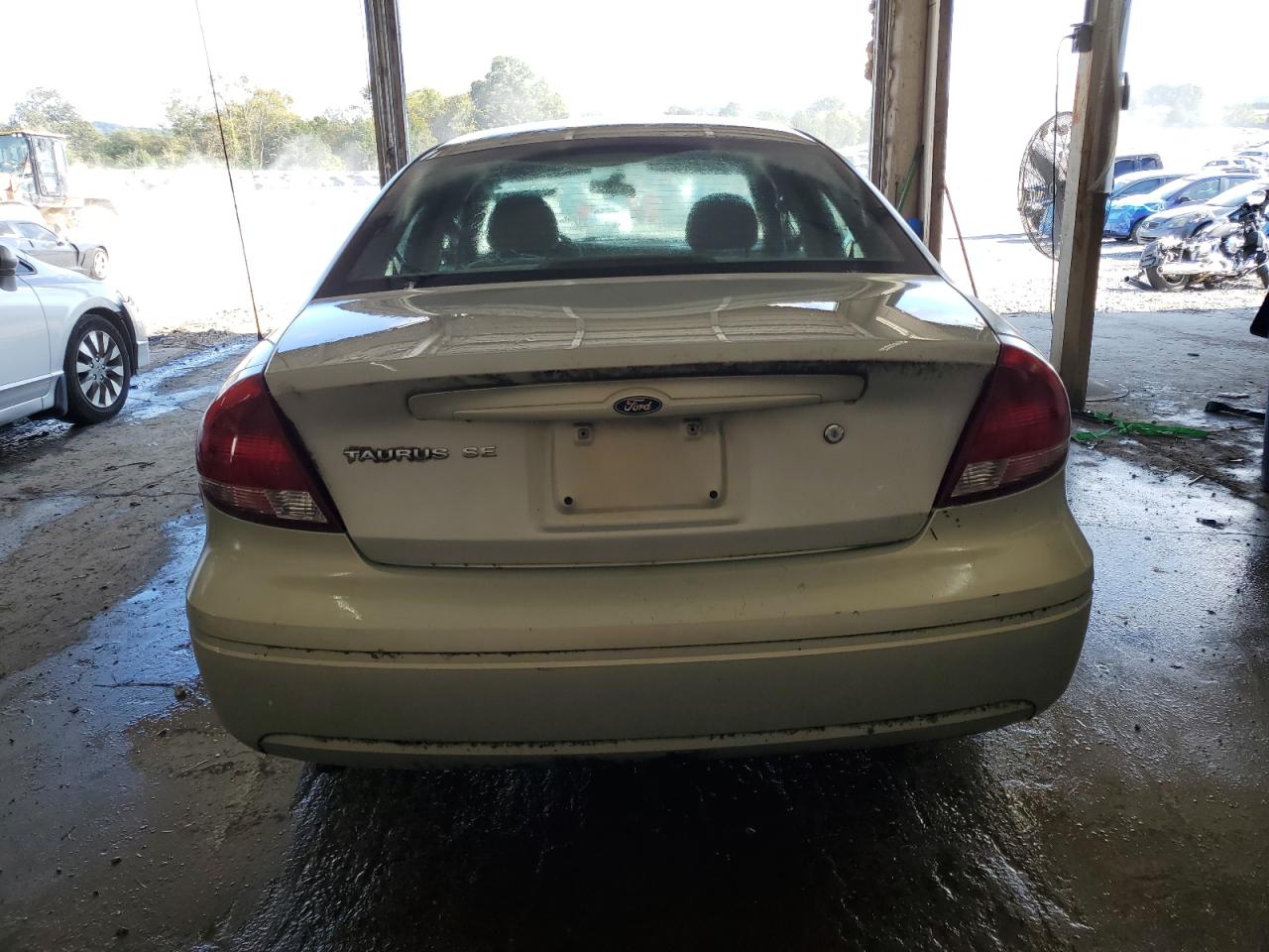 2007 Ford Taurus Se VIN: 1FAFP53U87A128529 Lot: 85303085