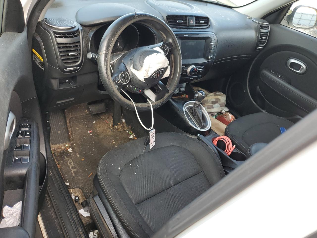 2018 Kia Soul + VIN: KNDJP3A50J7620738 Lot: 86114995