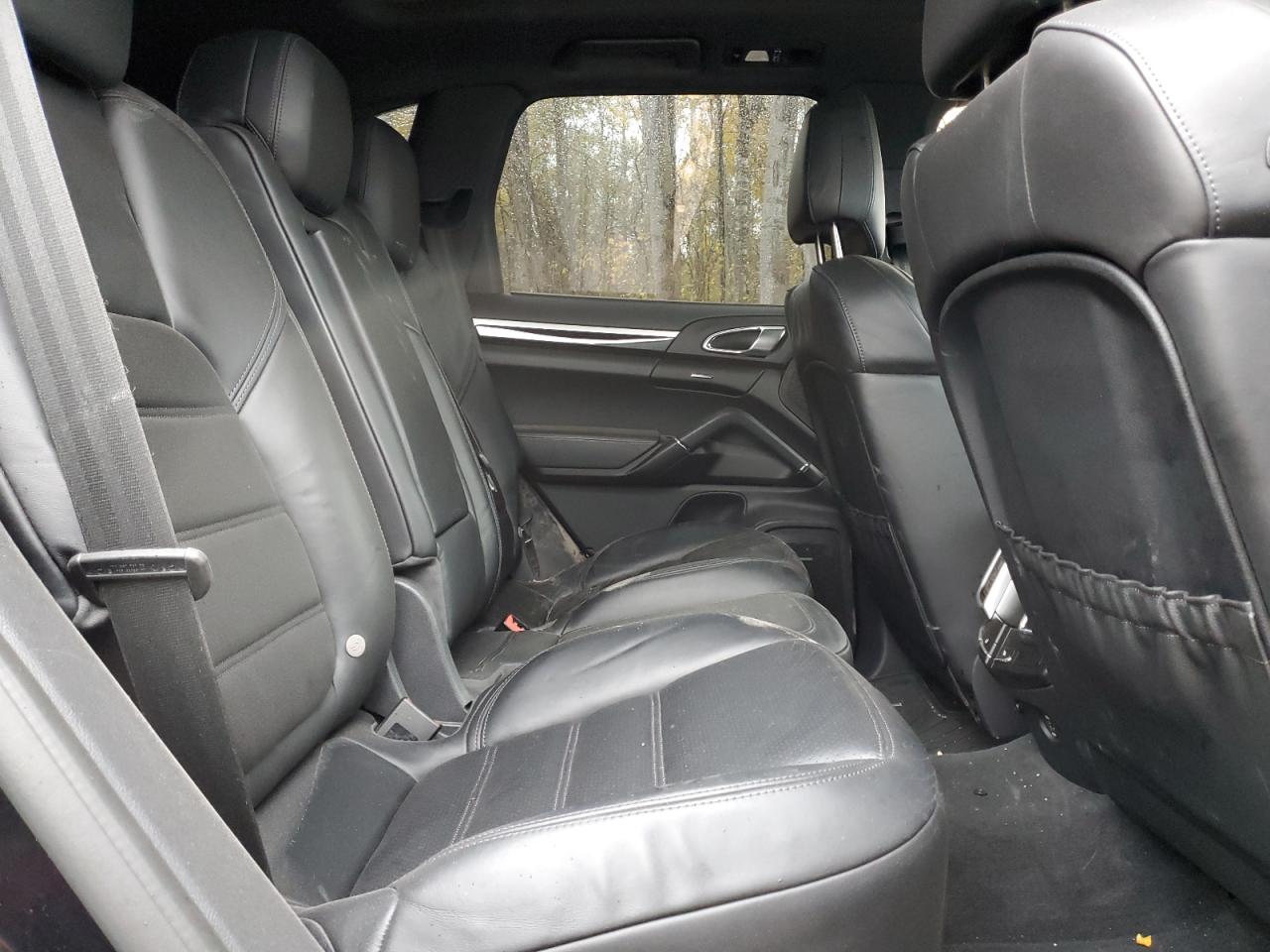 2018 Porsche Cayenne S VIN: WP1AB2A26JLA60762 Lot: 86527025