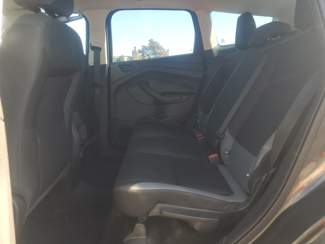 2015 Ford Escape S VIN: 1FMCU0F70FUA92567 Lot: 82299085