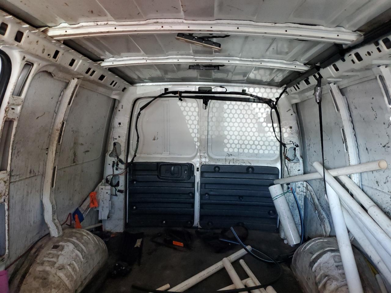 2017 Chevrolet Express Delivery Van VIN: 1GCWGAFFXH1326661 Lot: 86524335