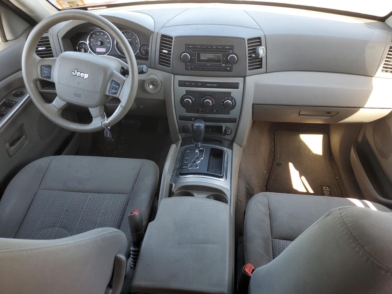 2007 Jeep Grand Cherokee Laredo VIN: 1J8GR48K67C542139 Lot: 84287205