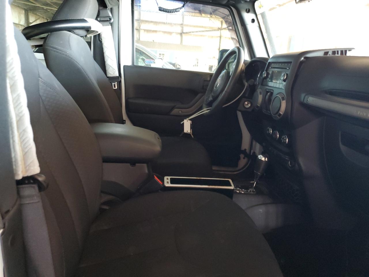 2016 Jeep Wrangler Sport VIN: 1C4AJWAG0GL327796 Lot: 85368755