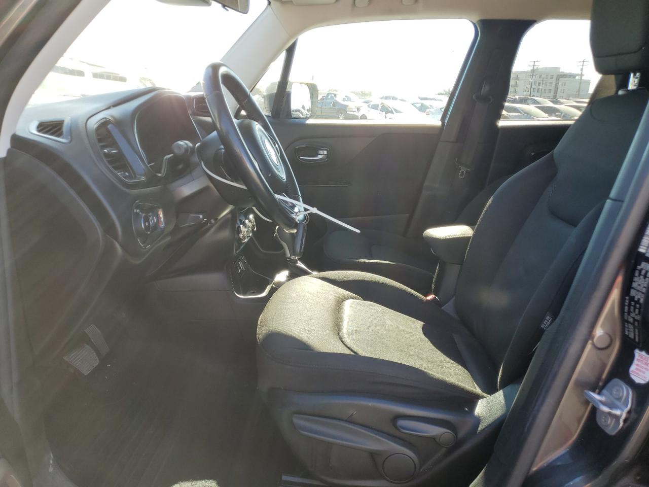 2017 Jeep Renegade Latitude VIN: ZACCJABB4HPE63196 Lot: 90736925