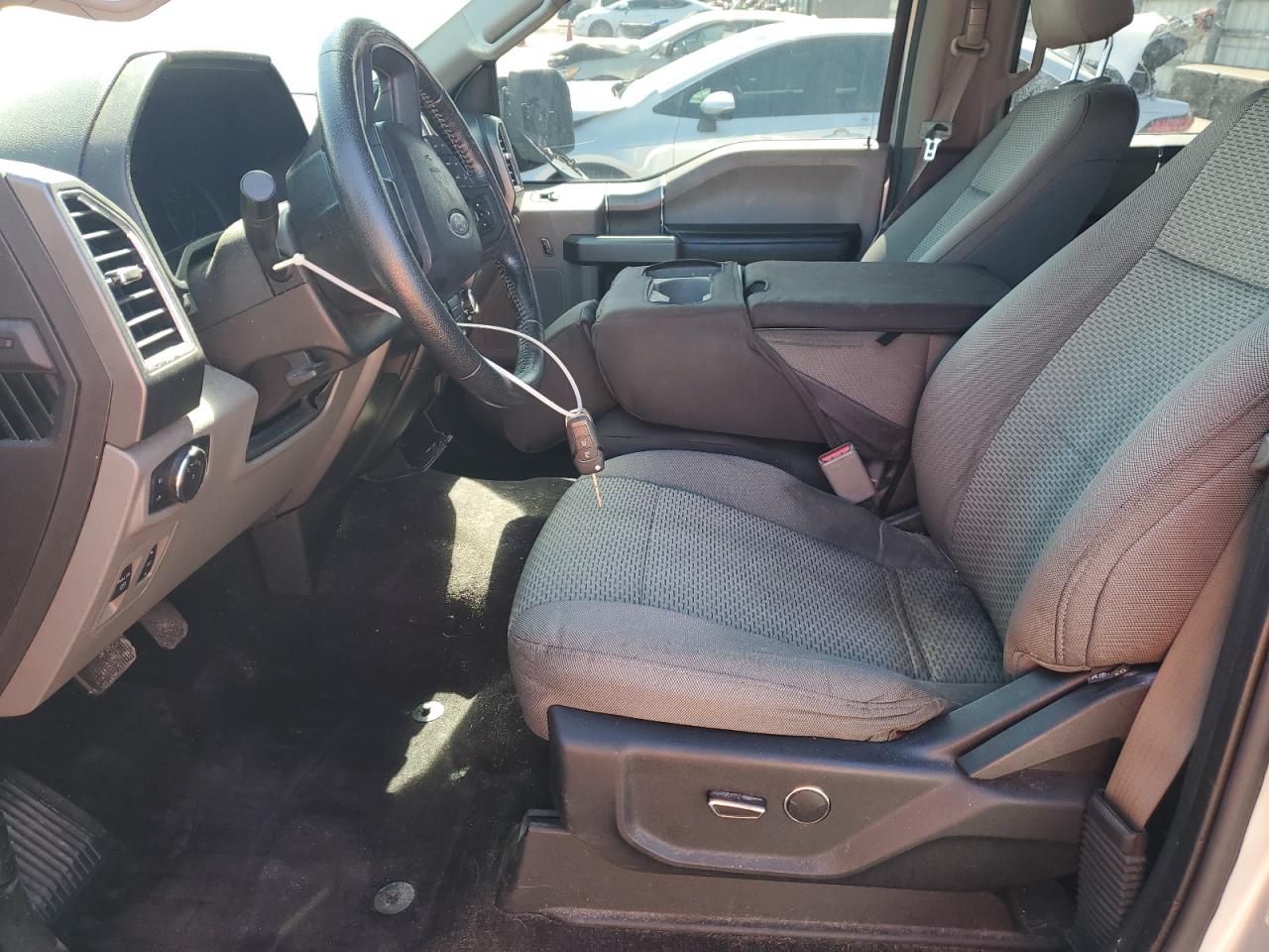 2015 Ford F150 Supercrew VIN: 1FTEW1CP8FFB88131 Lot: 90690765