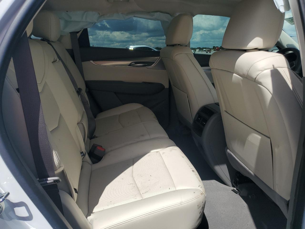 2024 Cadillac Xt5 Premium Luxury VIN: 1GYKNCR45RZ757237 Lot: 85566555