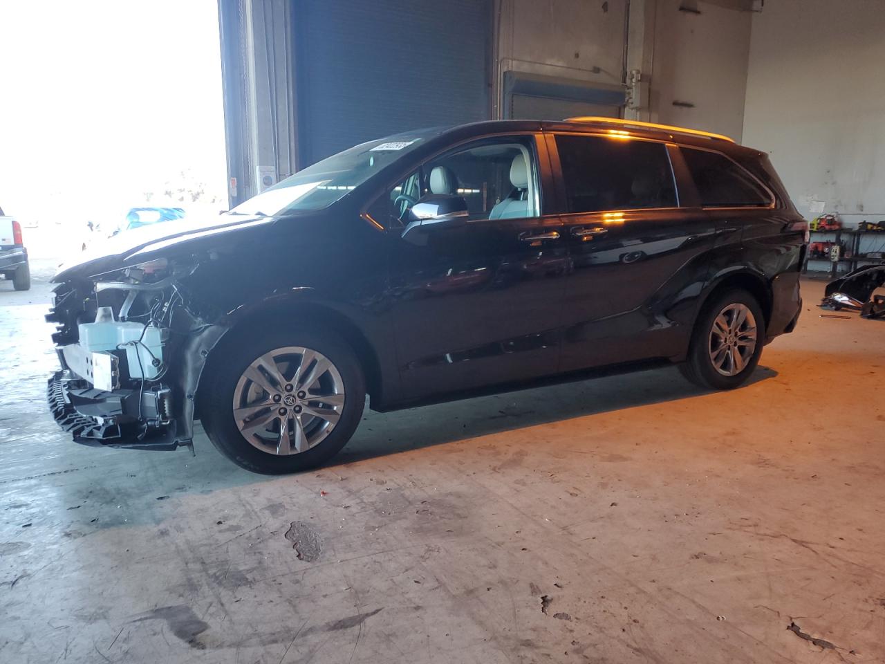 2022 Toyota Sienna Limited