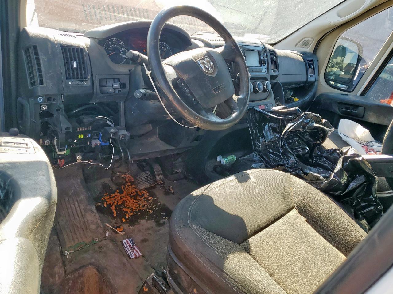 2018 Ram Promaster 2500 2500 High VIN: 3C6TRVDG3JE155049 Lot: 85595835