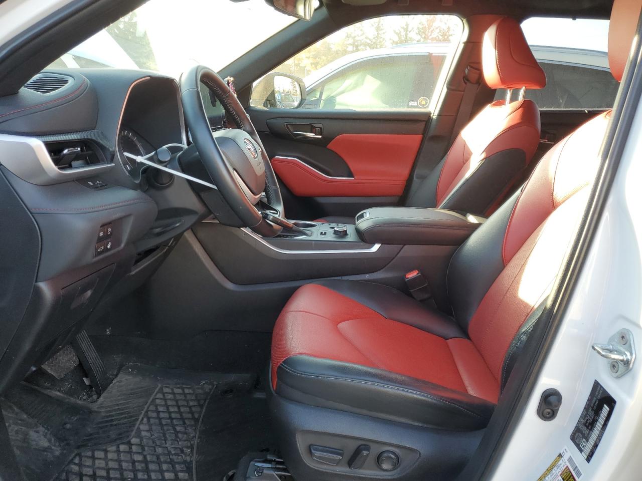 2023 Toyota Highlander L VIN: 5TDKDRBH1PS010838 Lot: 86212265