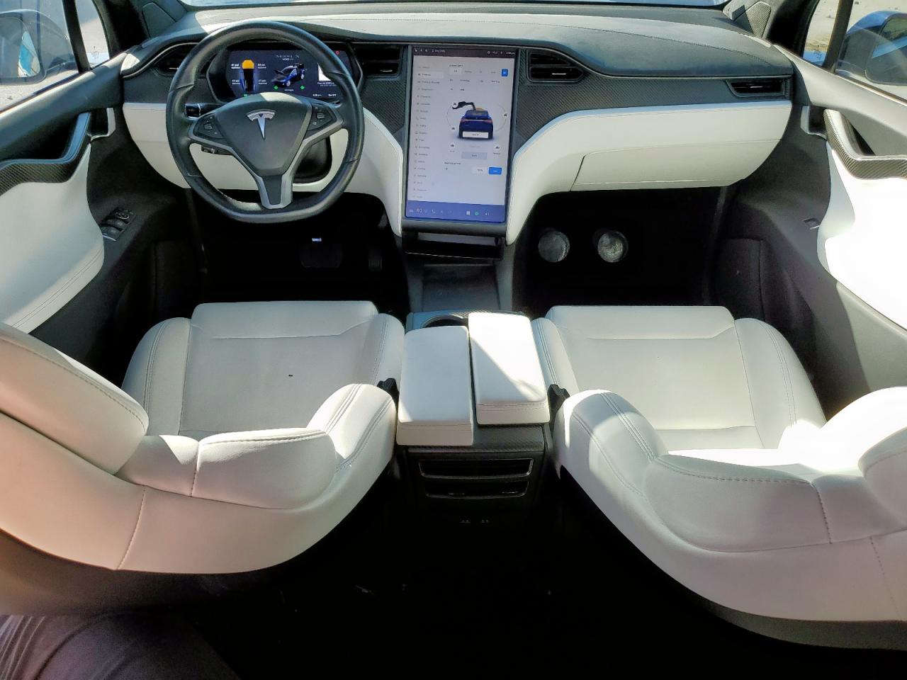 2018 Tesla Model X VIN: 5YJXCBE28JF105349 Lot: 90021145