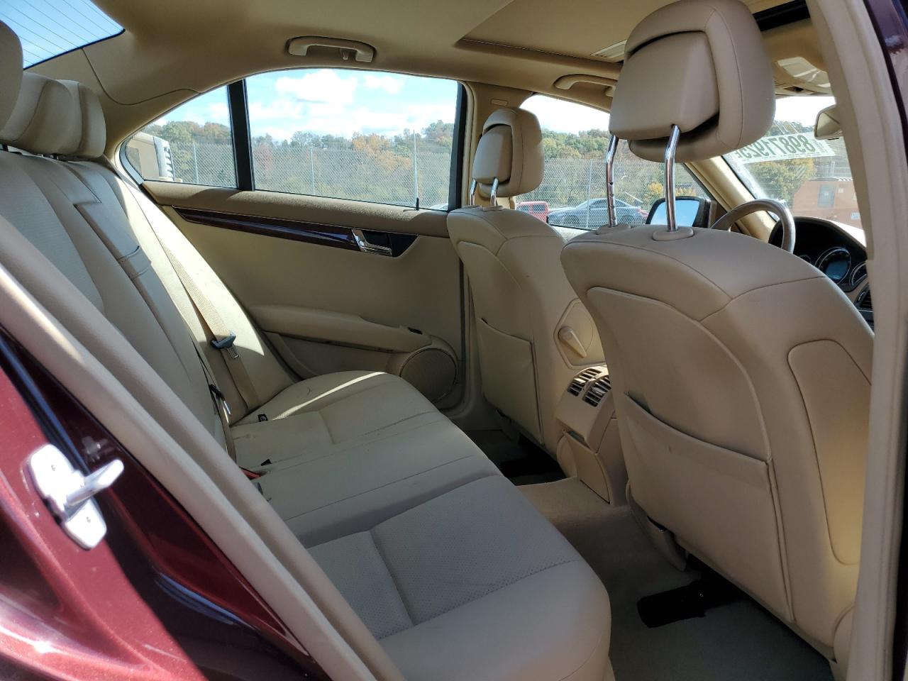 2008 Mercedes-Benz C 300 VIN: WDDGF54X28R020085 Lot: 89871925