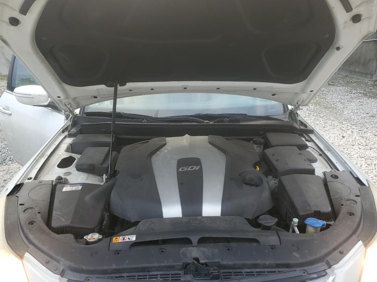 2013 Hyundai Genesis 3.8L VIN: KMHGC4DD0DU220744 Lot: 86587855