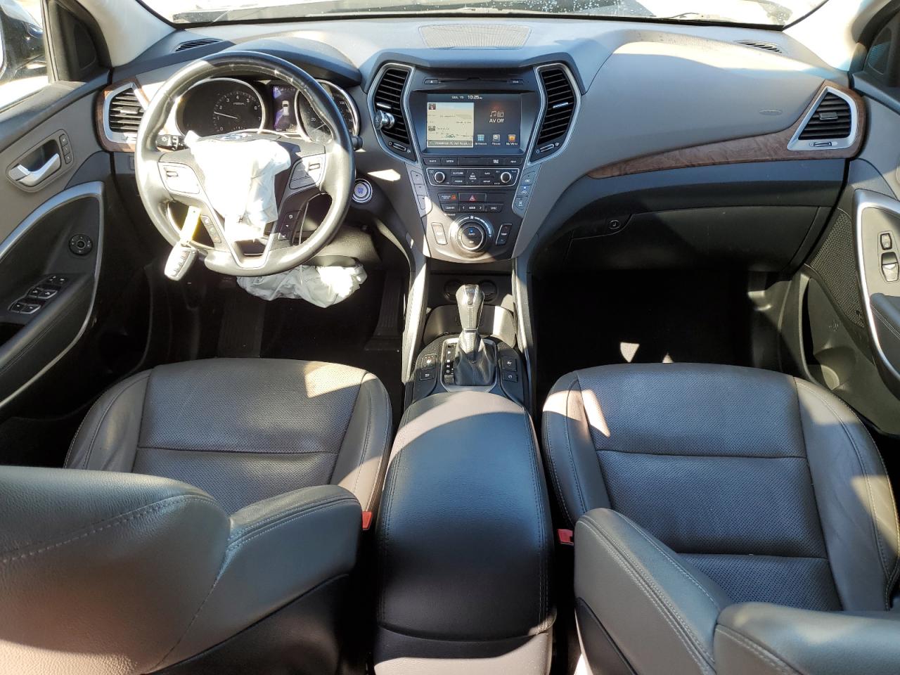 2017 Hyundai Santa Fe Se Ultimate VIN: KM8SRDHF5HU216196 Lot: 86598125