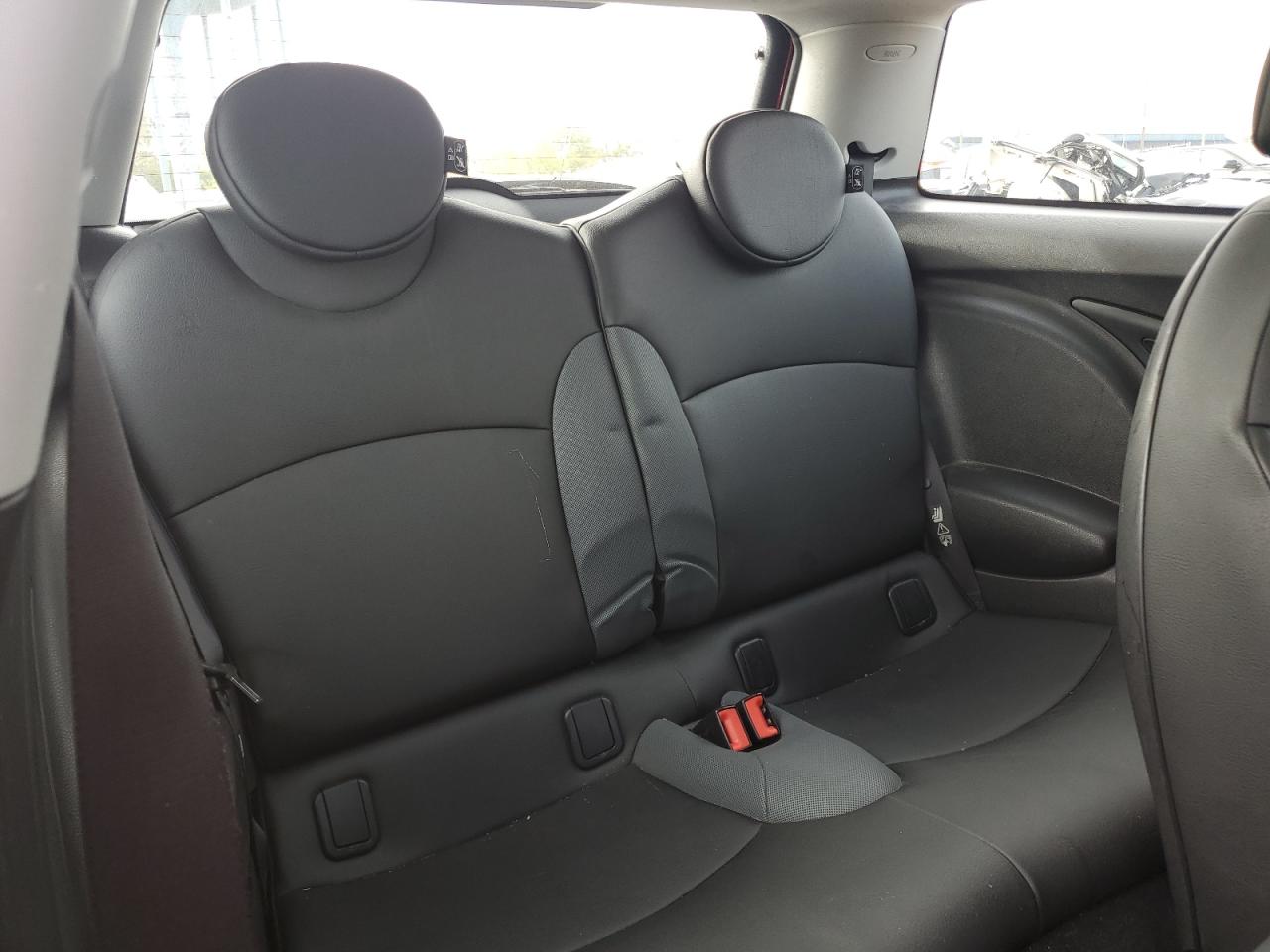 2008 Mini Cooper S VIN: WMWMF73528TV38643 Lot: 85324045