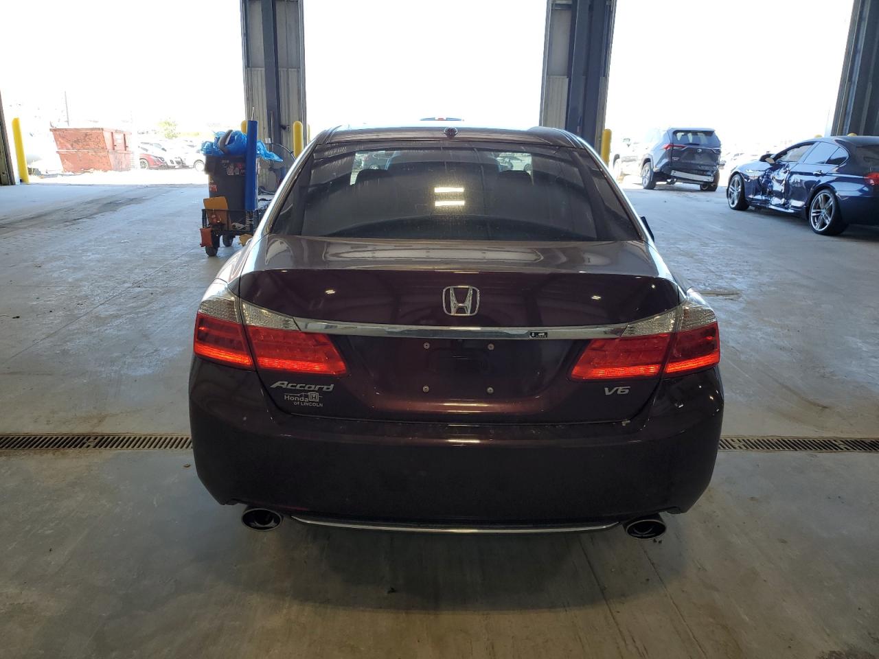 2015 Honda Accord Exl VIN: 1HGCR3F87FA019232 Lot: 82390365