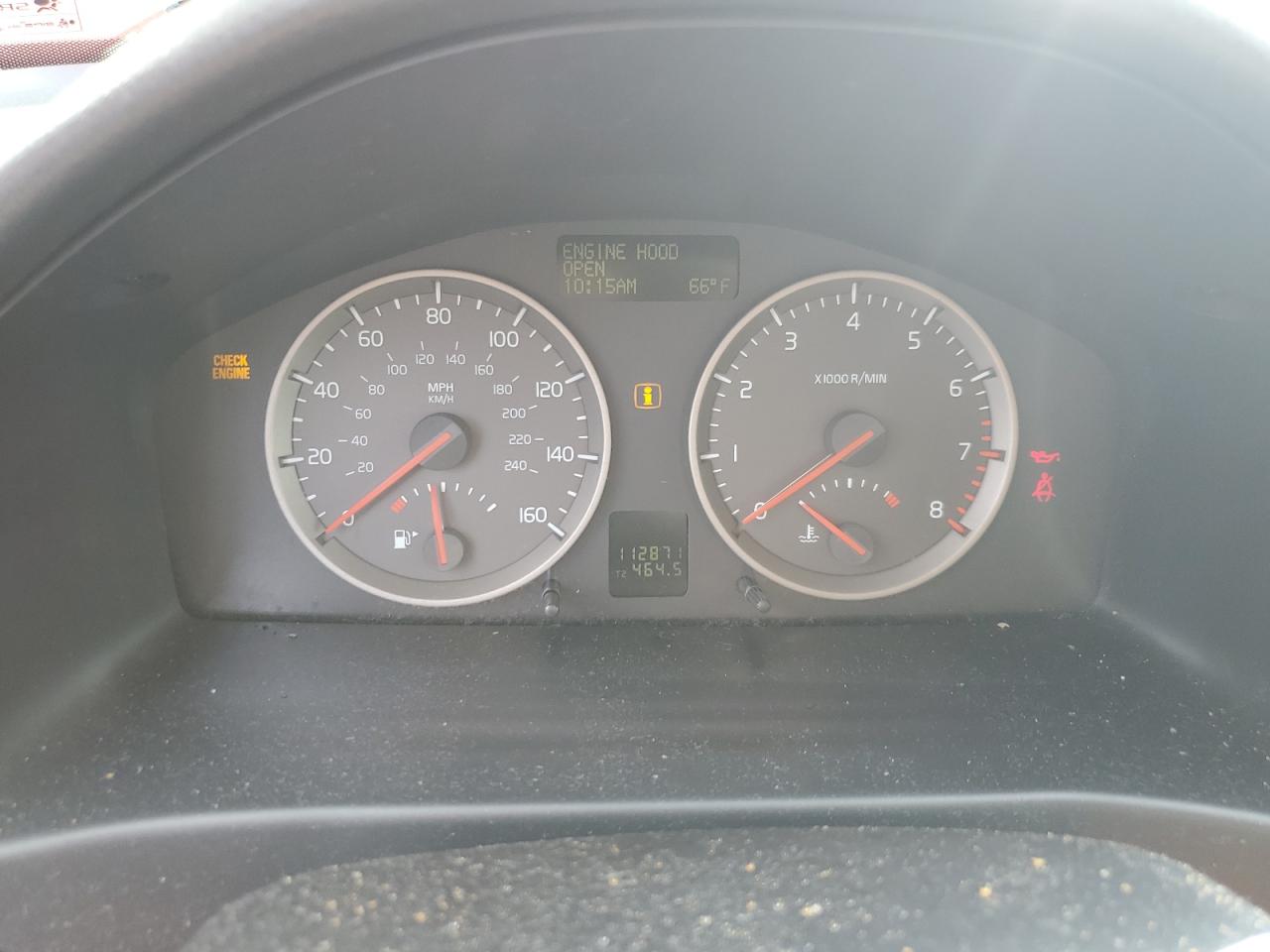 2005 Volvo S40 2.4I VIN: YV1MS382552083854 Lot: 86871015