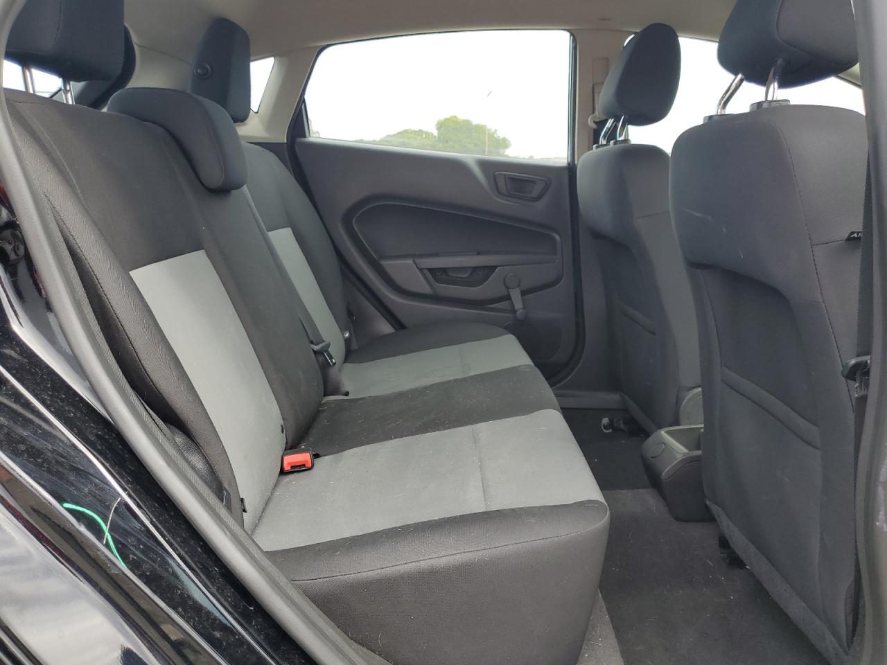 2016 Ford Fiesta S VIN: 3FADP4TJ9GM208643 Lot: 82387285