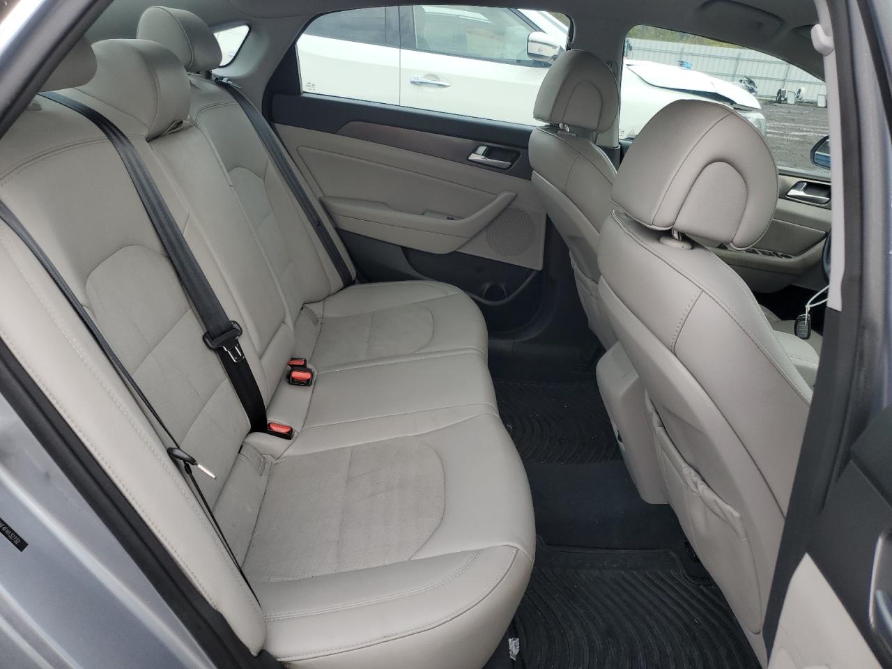 2015 Hyundai Sonata Sport VIN: 5NPE34AF4FH132732 Lot: 82368405