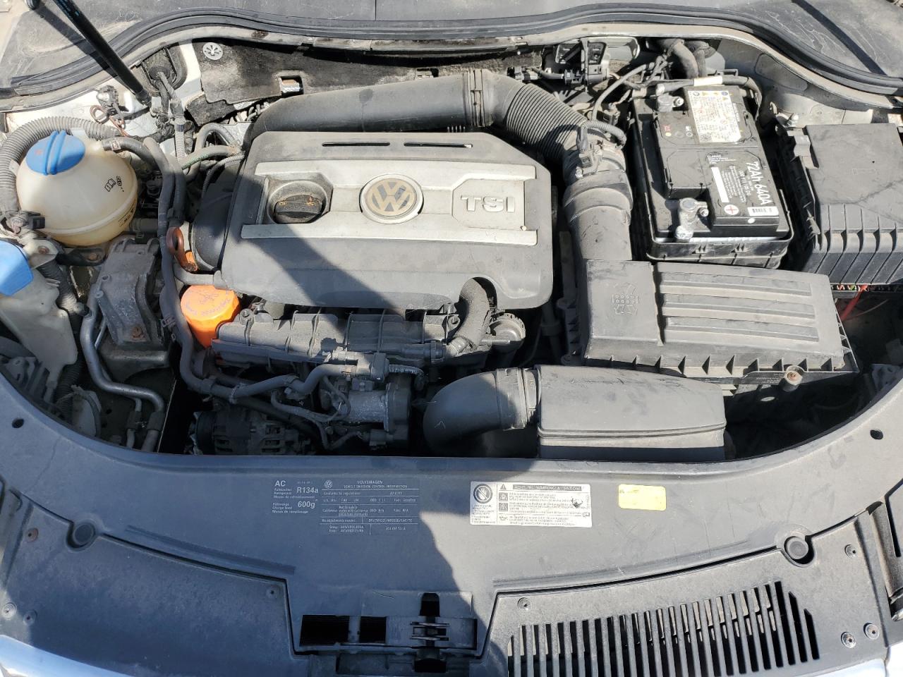 2010 Volkswagen Passat Komfort VIN: WVWJK7AN9AE148105 Lot: 84945595