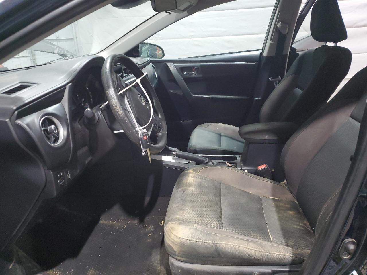 2018 Toyota Corolla L VIN: 2T1BURHE9JC016481 Lot: 85137305