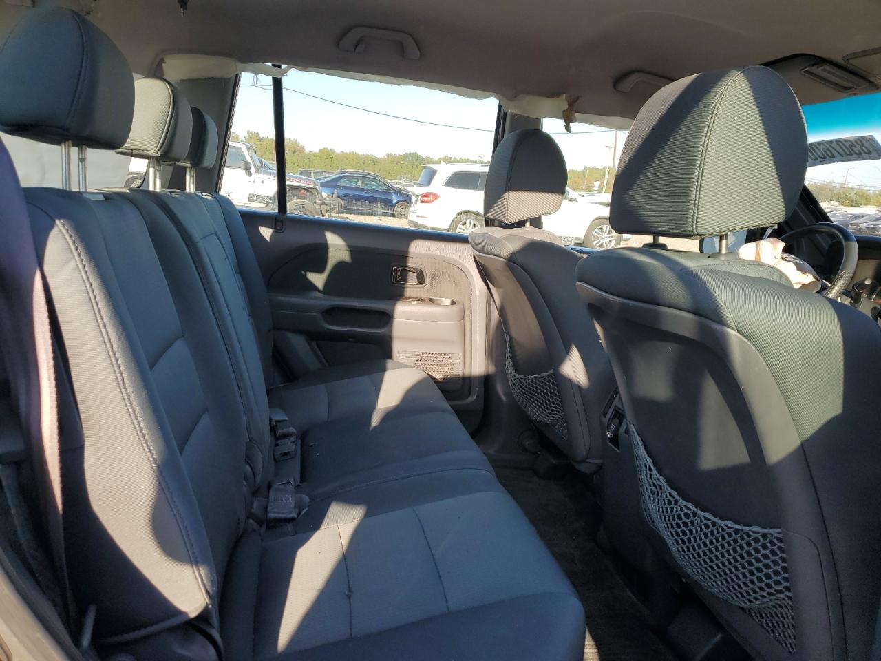 2007 Honda Pilot Lx VIN: 2HKYF18157H523984 Lot: 85076005