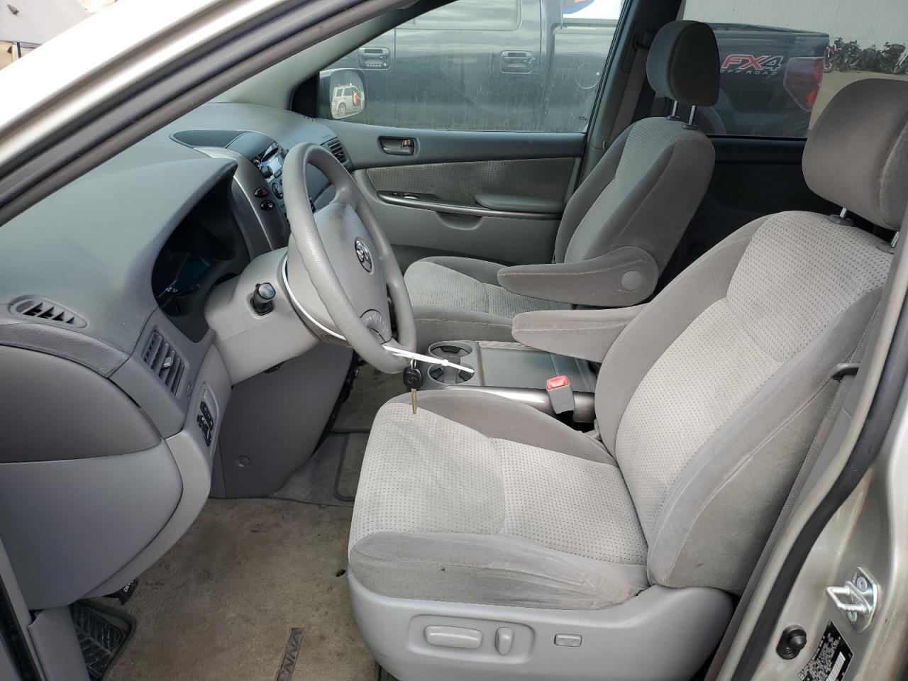 2008 Toyota Sienna Ce VIN: 5TDZK23C28S147996 Lot: 82786305