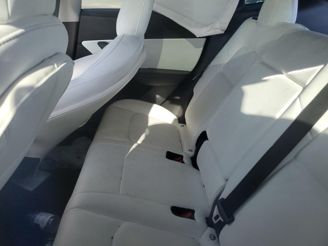 2022 Tesla Model Y VIN: 7SAYGDEE8NF351356 Lot: 85860865