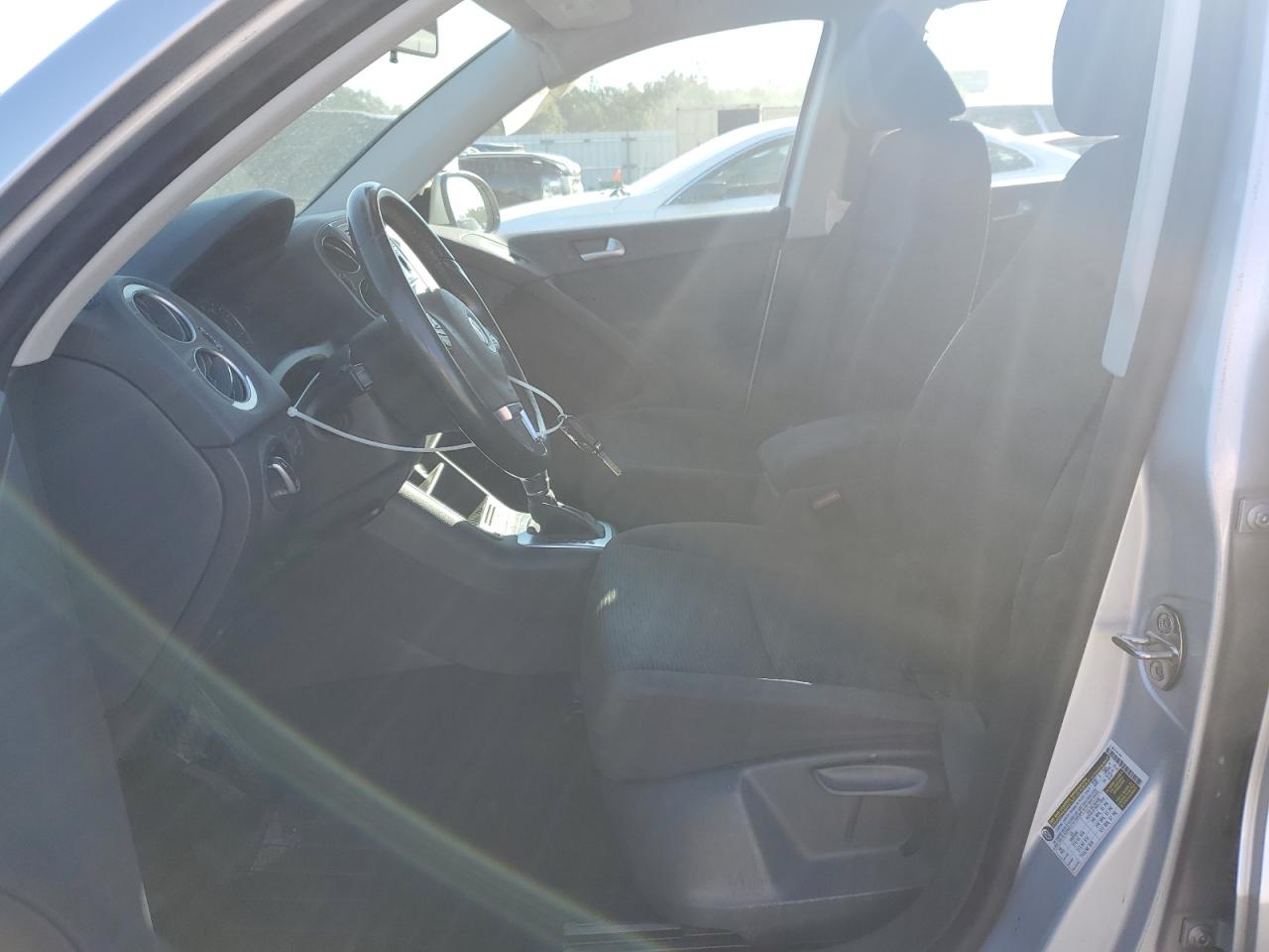 2014 Volkswagen Tiguan S VIN: WVGAV3AX9EW625743 Lot: 85905725