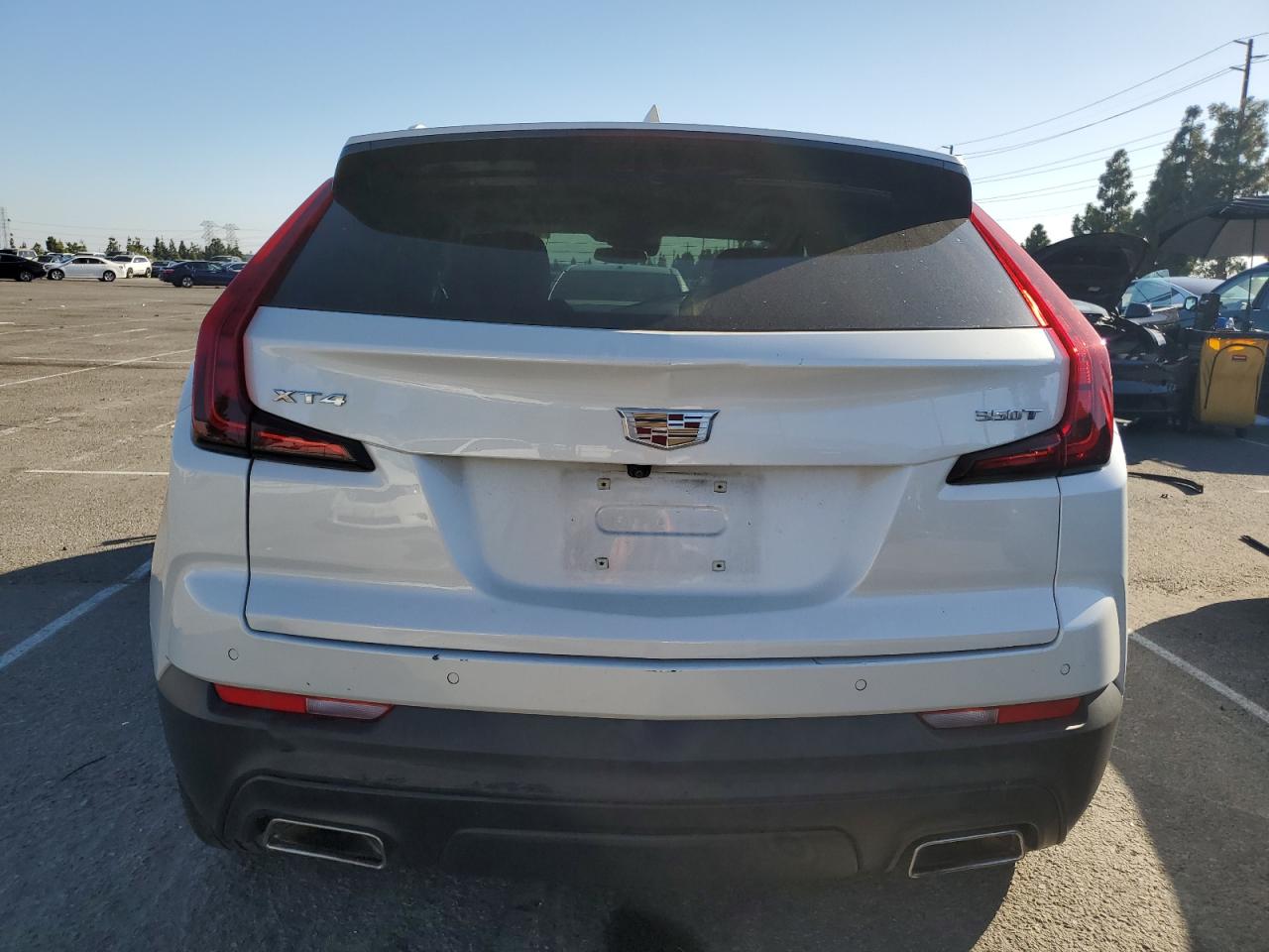 2023 Cadillac Xt4 Luxury VIN: 1GYAZAR42PF184140 Lot: 82725765