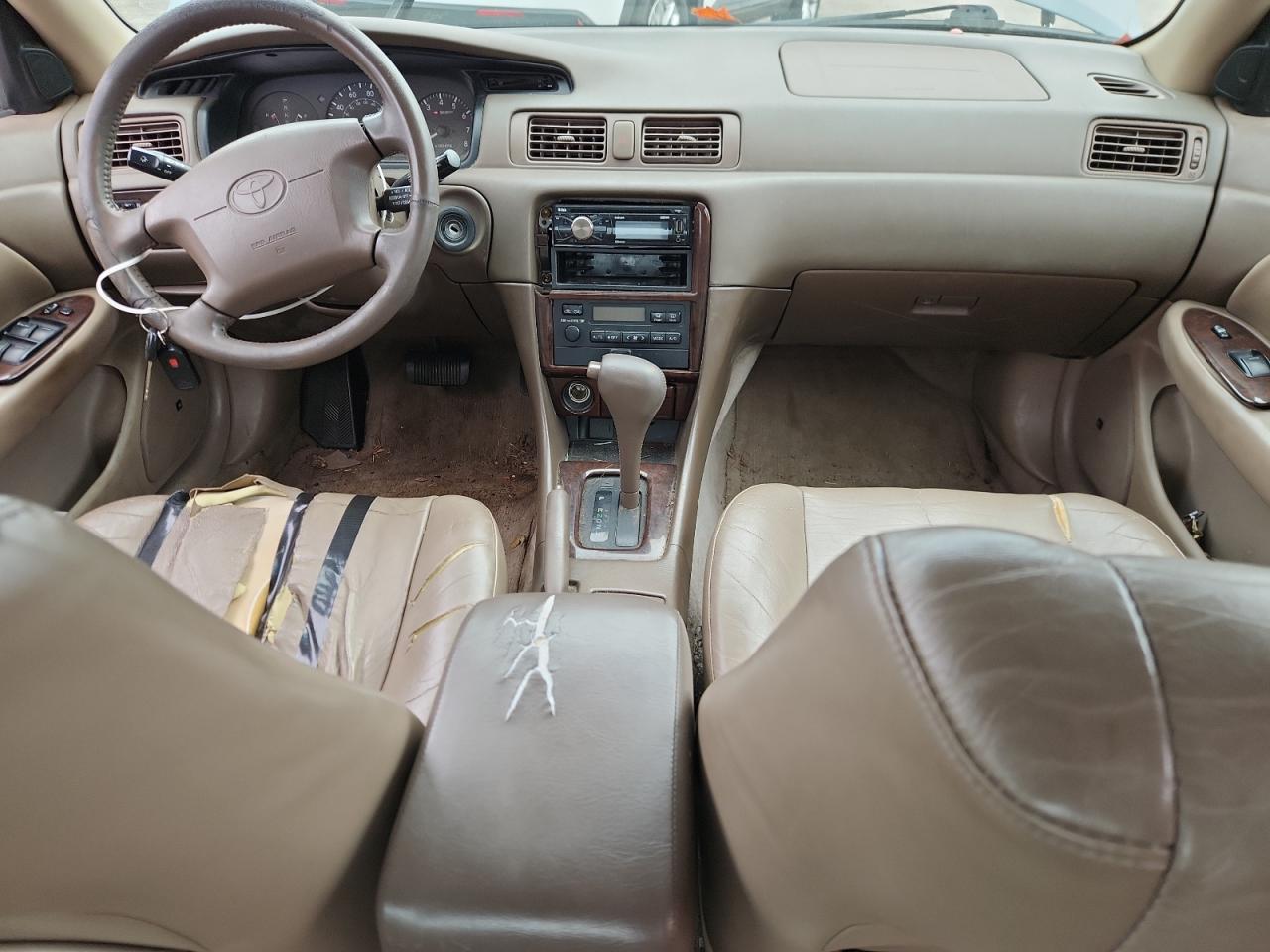 2000 Toyota Camry Le VIN: JT2BF28K4Y0249009 Lot: 90515195