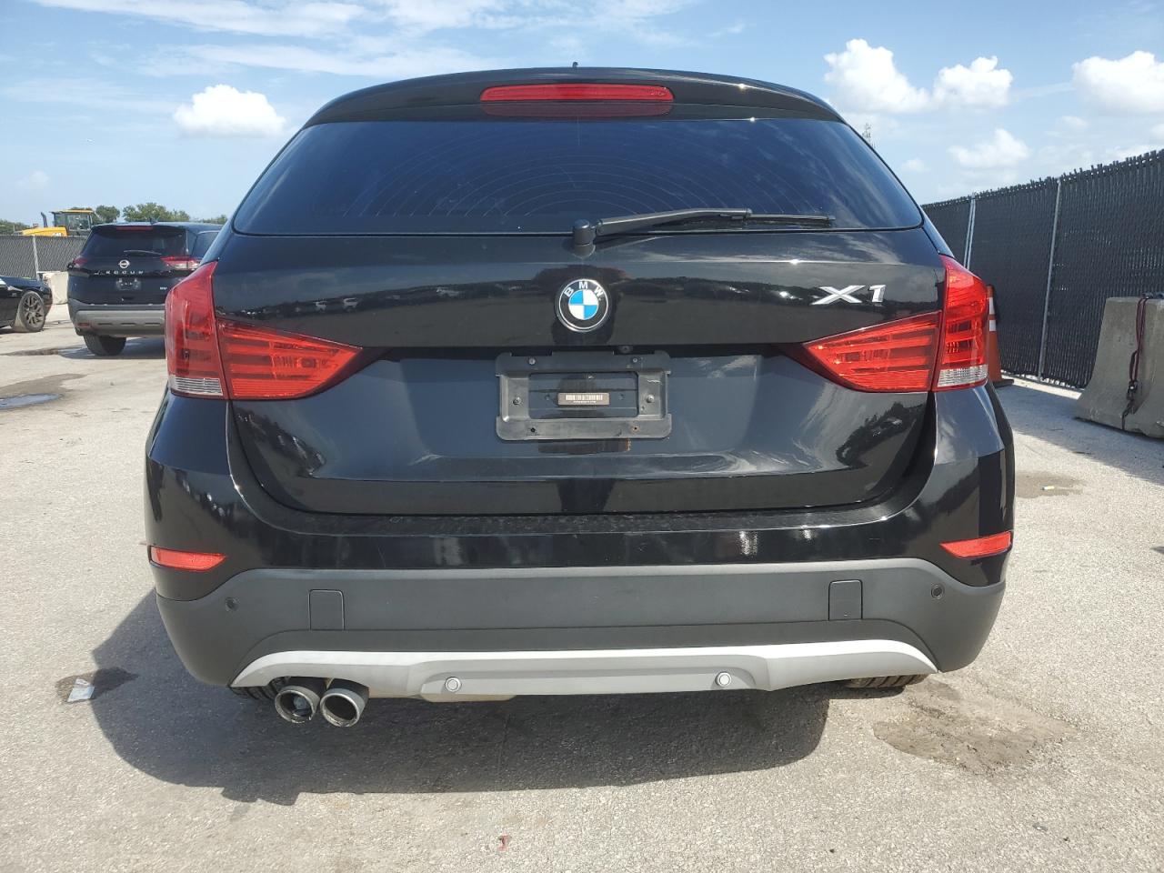 2015 BMW X1 Sdrive28I VIN: WBAVM1C50FV317812 Lot: 84886695