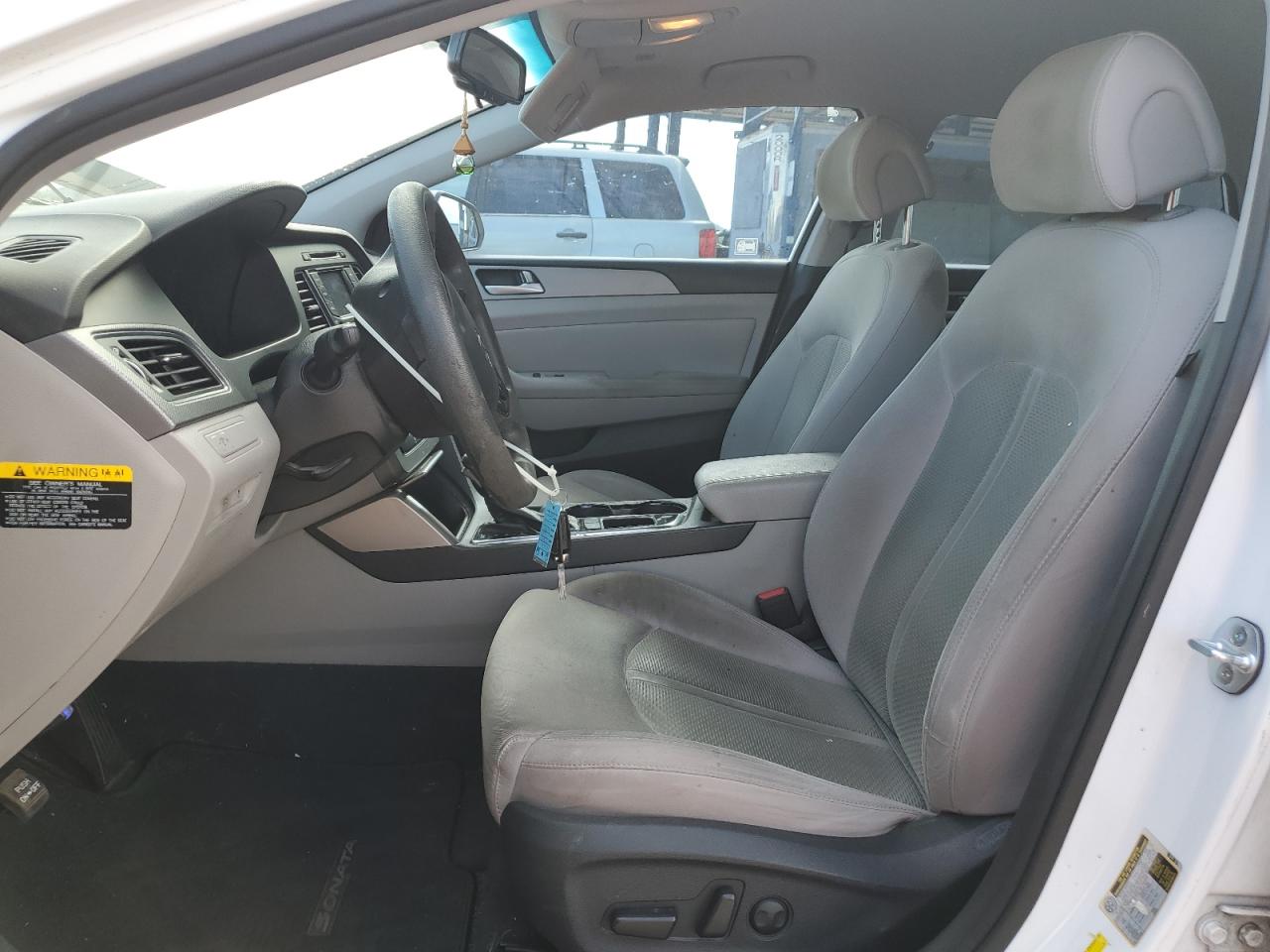 2015 Hyundai Sonata Se VIN: 5NPE24AF8FH205734 Lot: 84996725