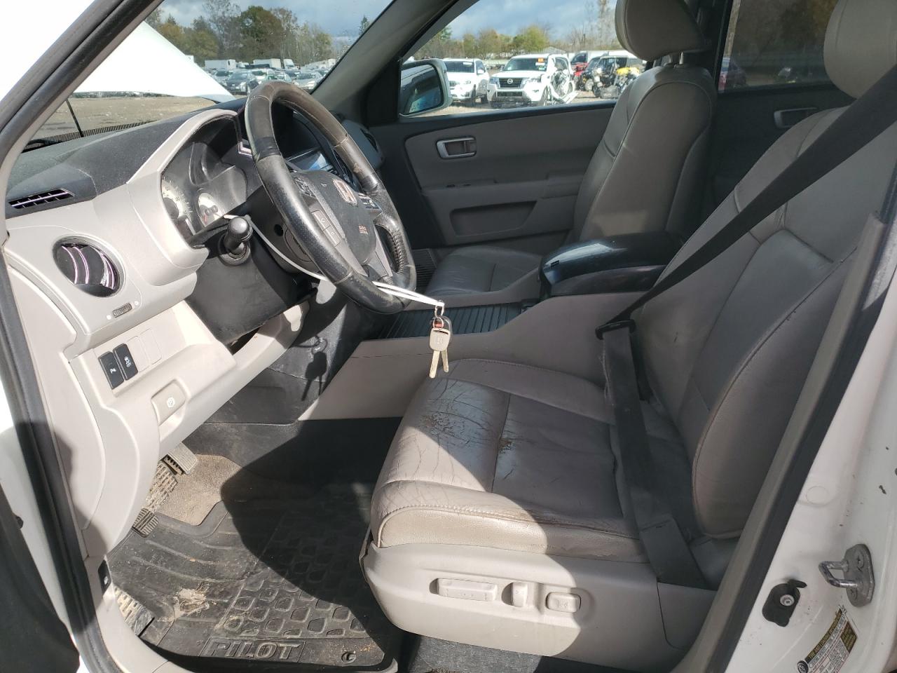 2012 Honda Pilot Touring VIN: 5FNYF4H9XCB021049 Lot: 82707845