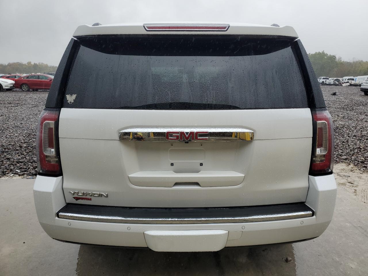 2016 GMC Yukon Denali VIN: 1GKS2CKJ8GR323216 Lot: 89551875