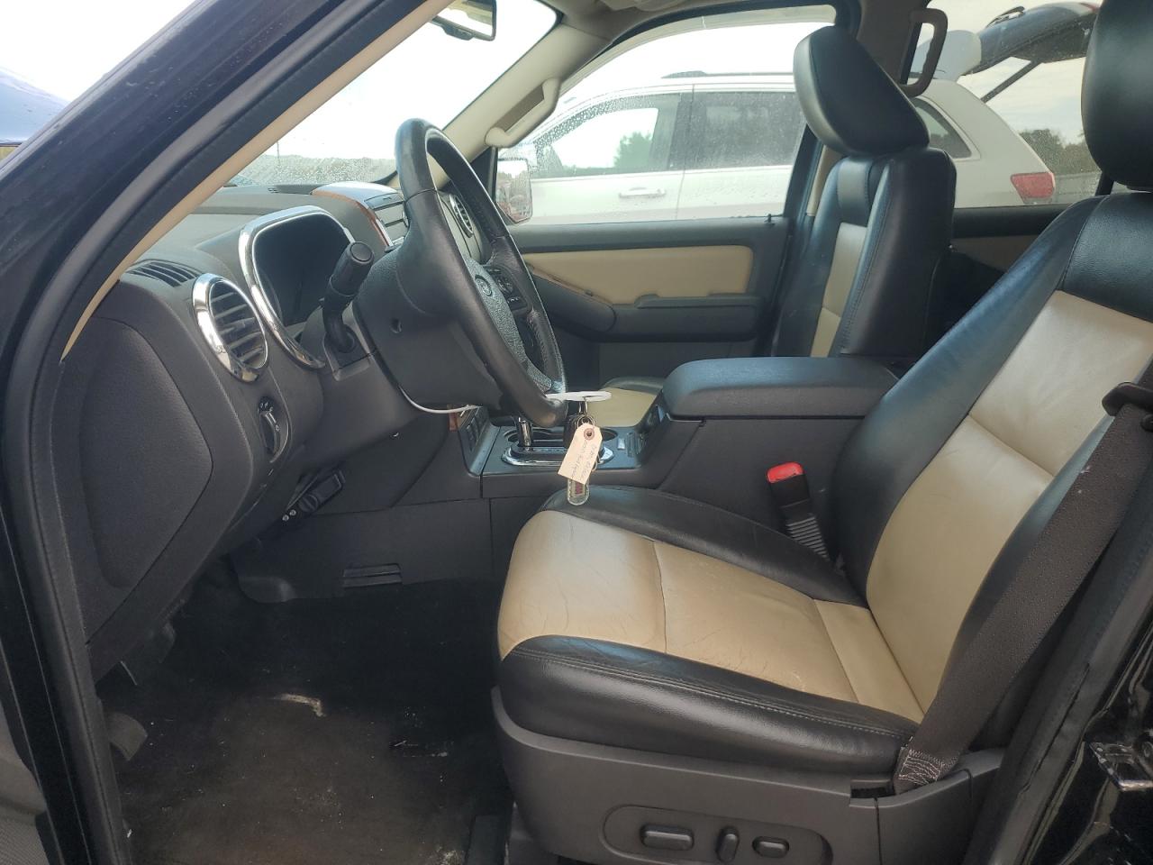 2010 Ford Explorer Eddie Bauer VIN: 1FMEU7E8XAUA85825 Lot: 86301025