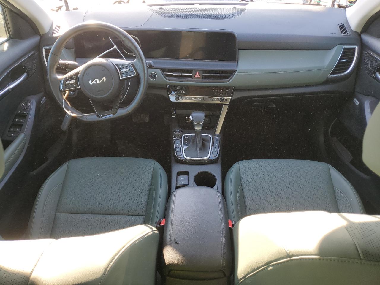 2024 Kia Seltos Sx VIN: KNDETCA7XR7498738 Lot: 85250255