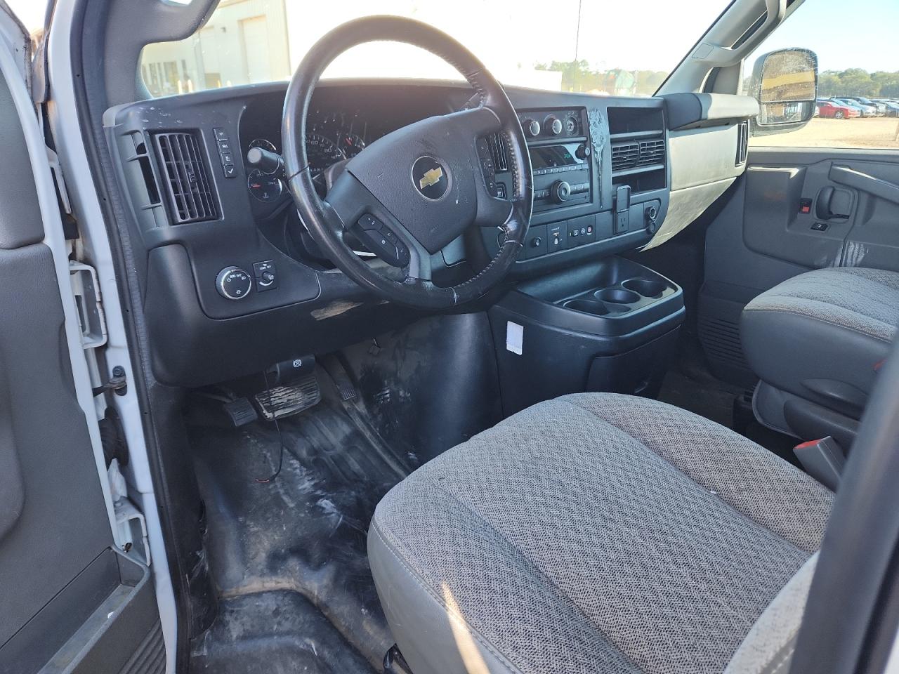 2020 Chevrolet Express 2500 Delivery Van VIN: 1GCWGAFP2L1253531 Lot: 87298065