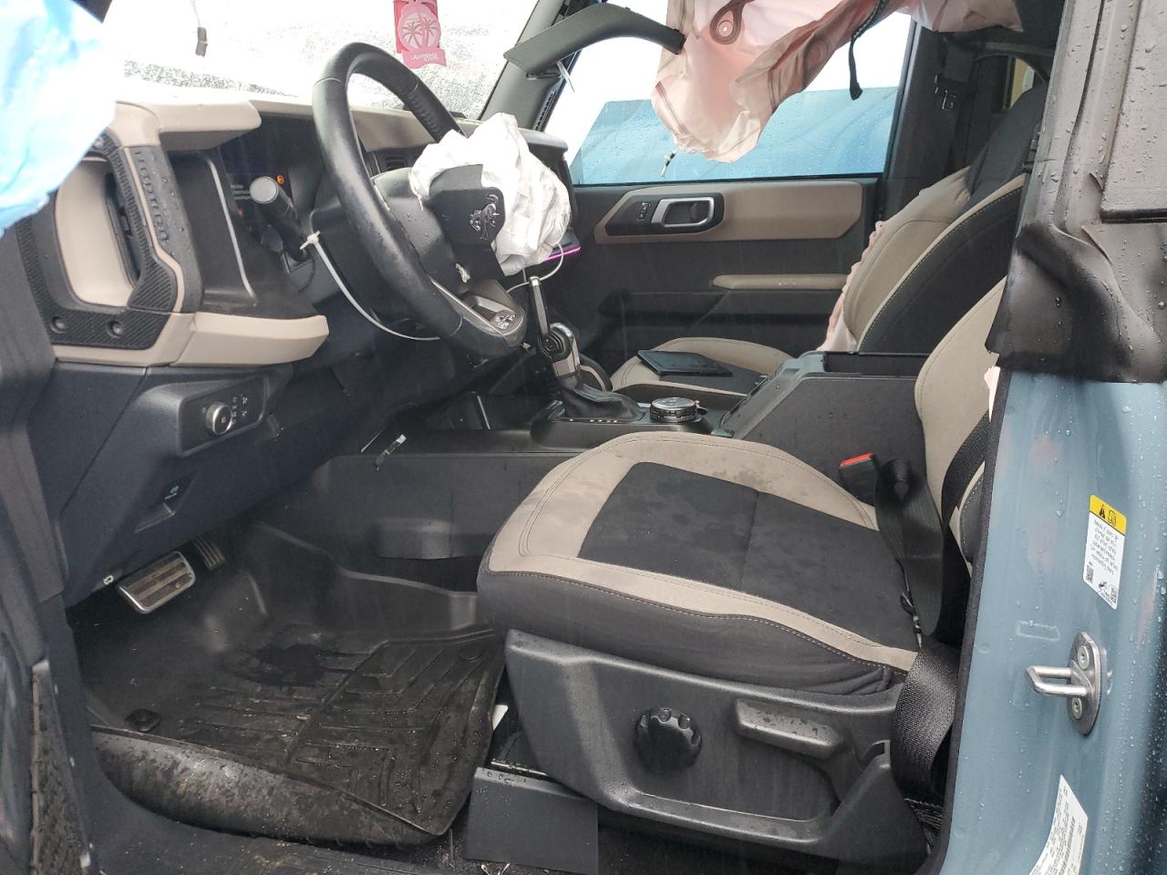 2021 Ford Bronco Base VIN: 1FMDE5BH8MLB06988 Lot: 84236085