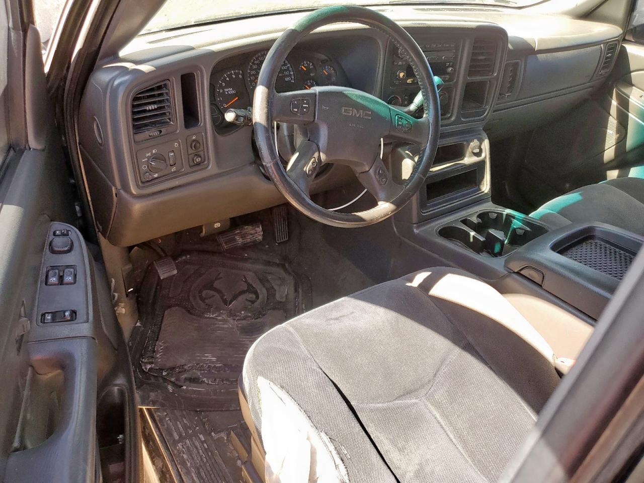 2005 GMC New Sierra C1500 VIN: 1GTEC19Z55Z187582 Lot: 86097595