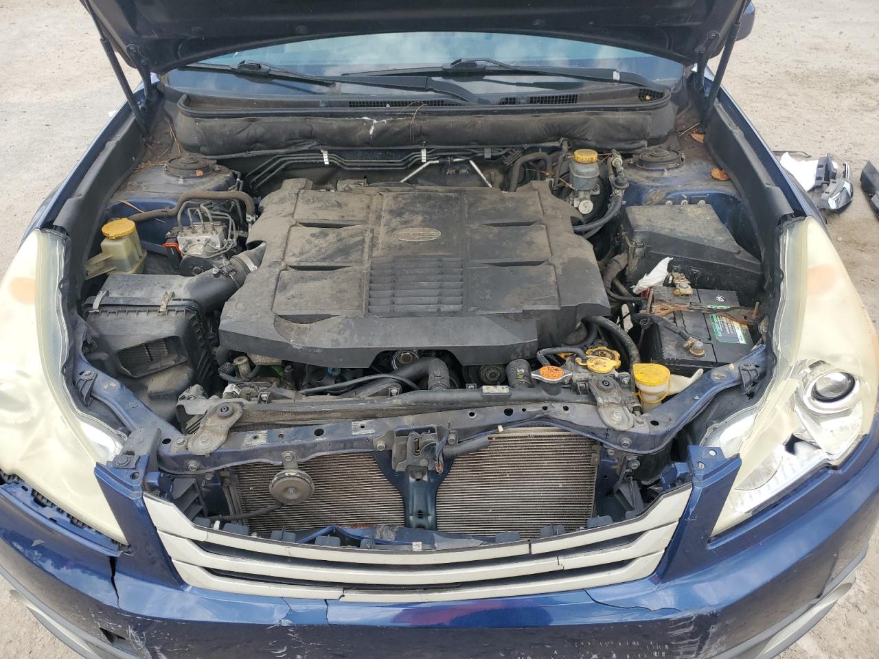 2011 Subaru Outback 3.6R Limited VIN: 4S4BRDKC3B2419640 Lot: 85567235