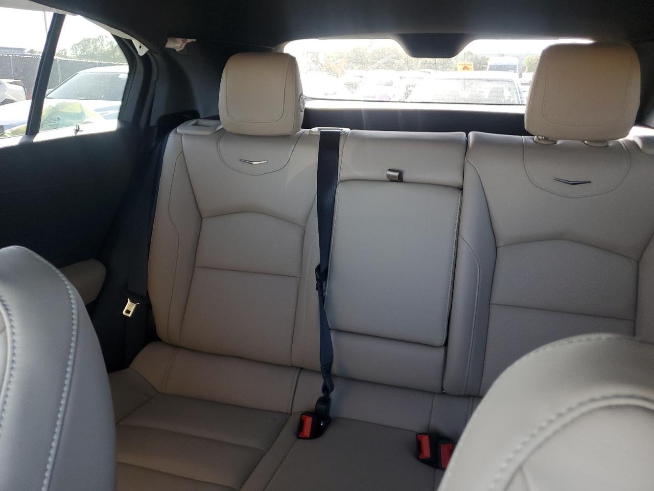 2024 Cadillac Xt4 Premium Luxury VIN: 1GYFZCR42RF190301 Lot: 85753865