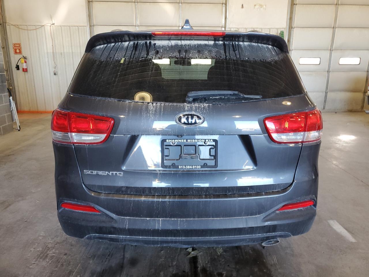 2018 Kia Sorento Lx VIN: 5XYPG4A33JG369103 Lot: 82274895