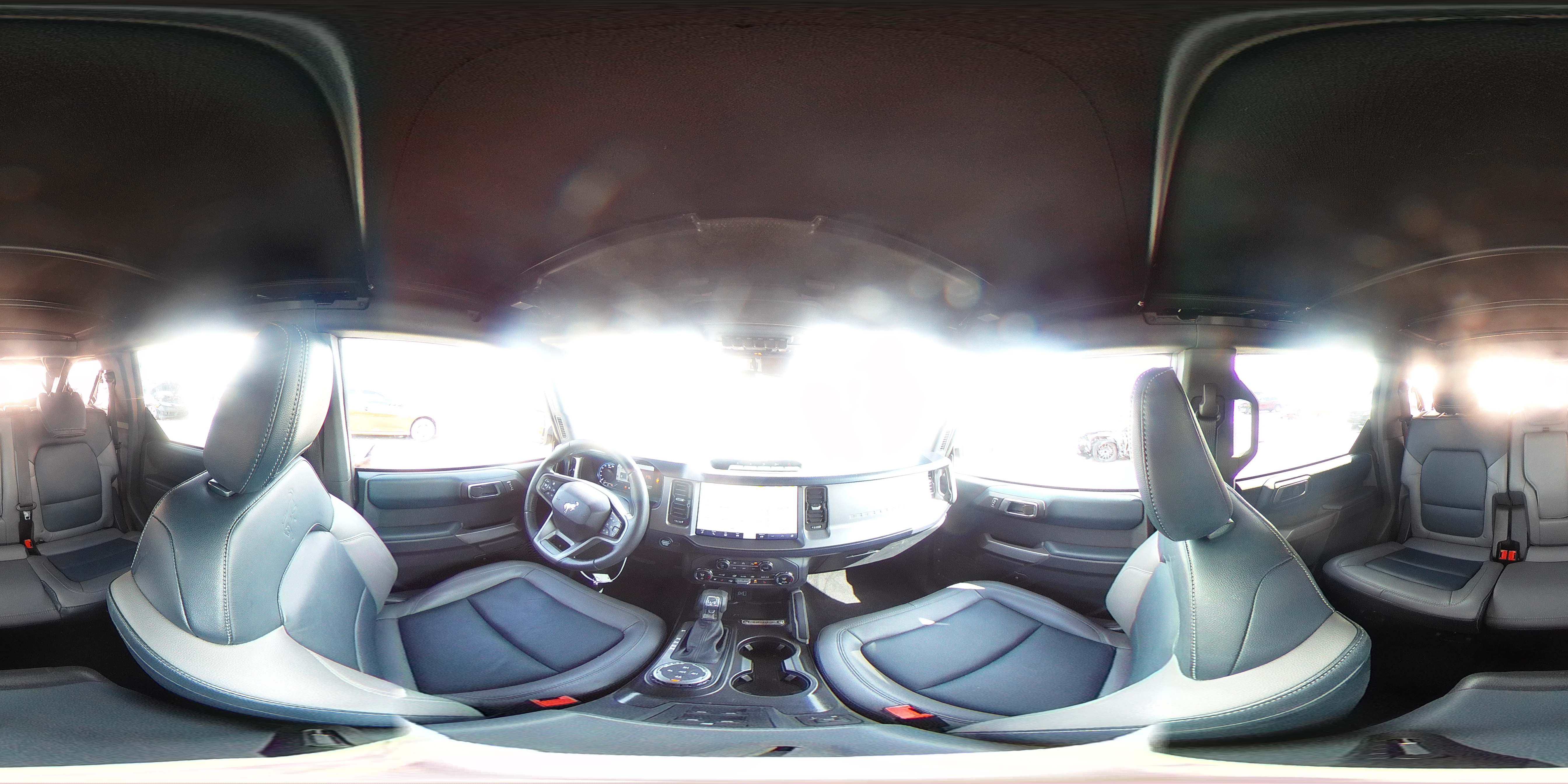 2023 Ford Bronco Base VIN: 1FMEE5DP7PLB94686 Lot: 90226365