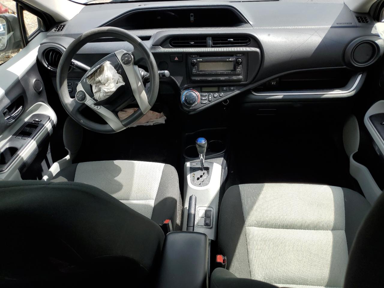 2014 Toyota Prius C VIN: JTDKDTB3XE1569140 Lot: 85337755