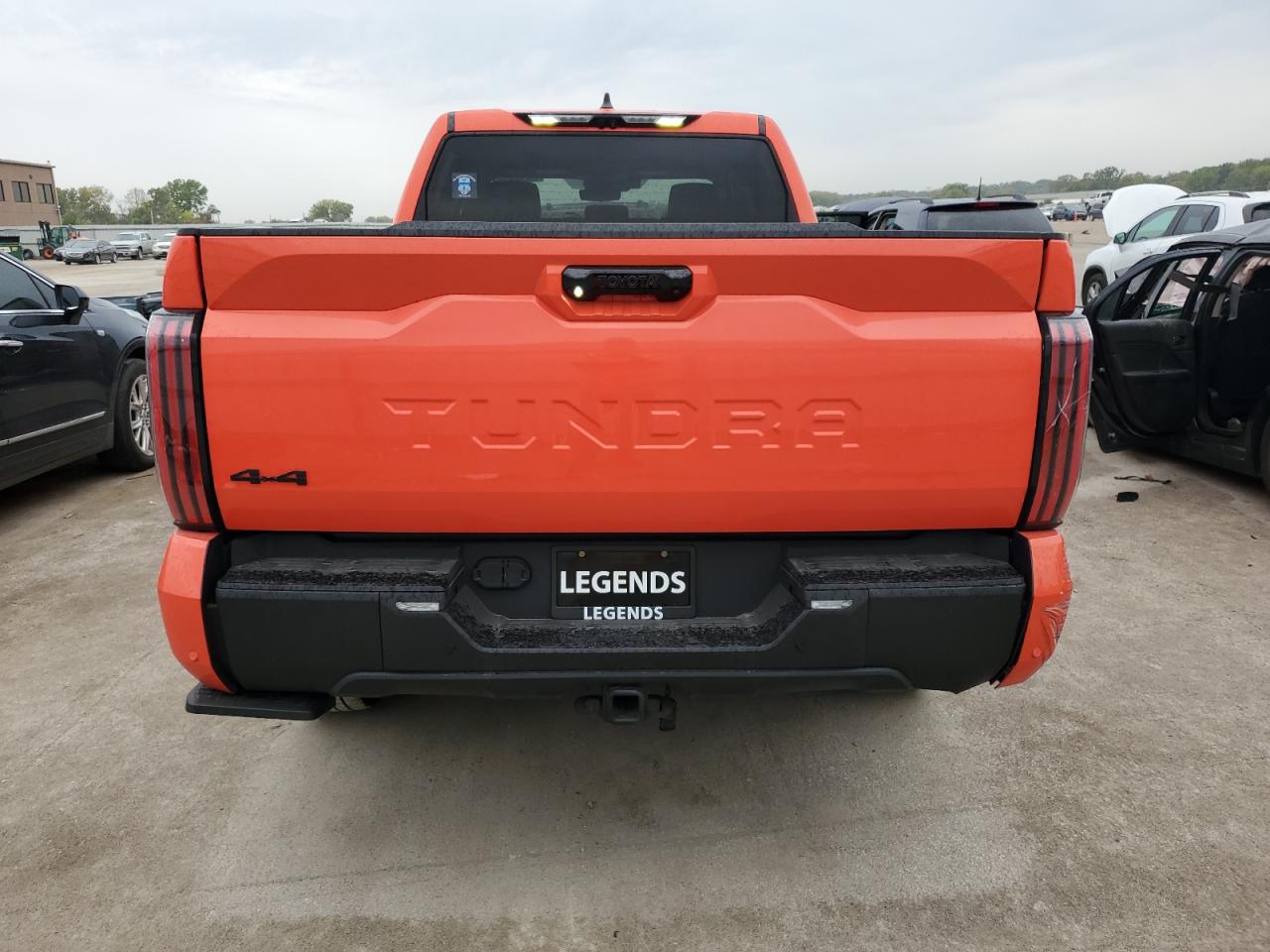 2024 Toyota Tundra Crewmax Platinum VIN: 5TFWC5EC6RX005158 Lot: 86288335