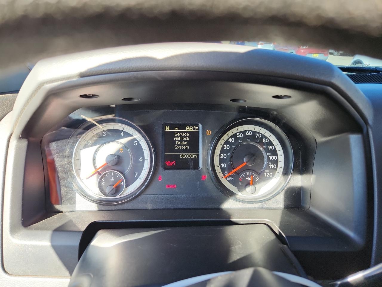 2017 Ram 1500 St VIN: 3C6JR6AT3HG613332 Lot: 90300465