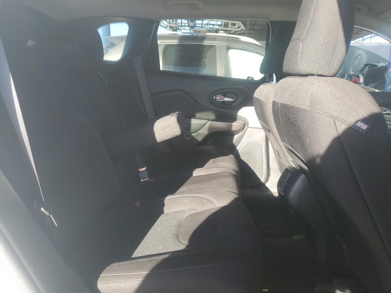 2021 Jeep Cherokee Latitude VIN: 1C4PJLCB1MD218036 Lot: 84981405