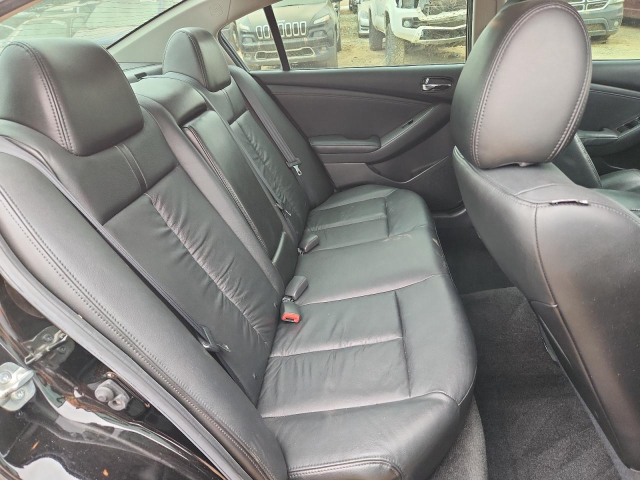 2011 Nissan Altima Base VIN: 1N4AL2AP2BN423290 Lot: 85569815